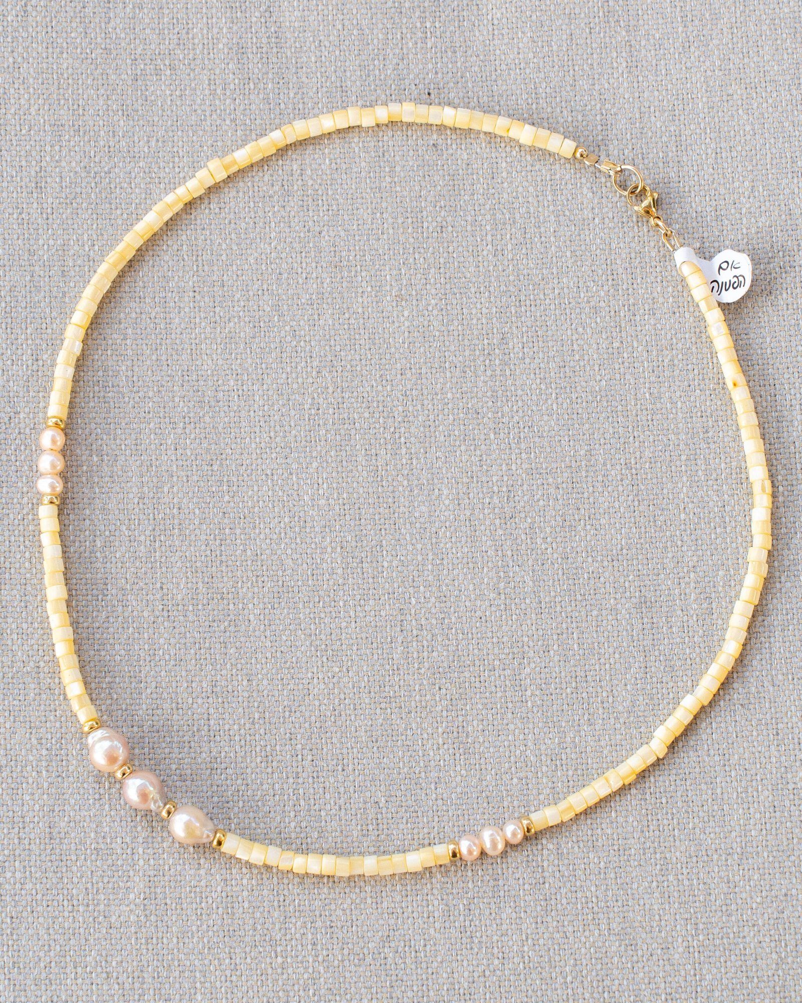 Banana yellow dyed shell necklace with baroque pearls - Image 3