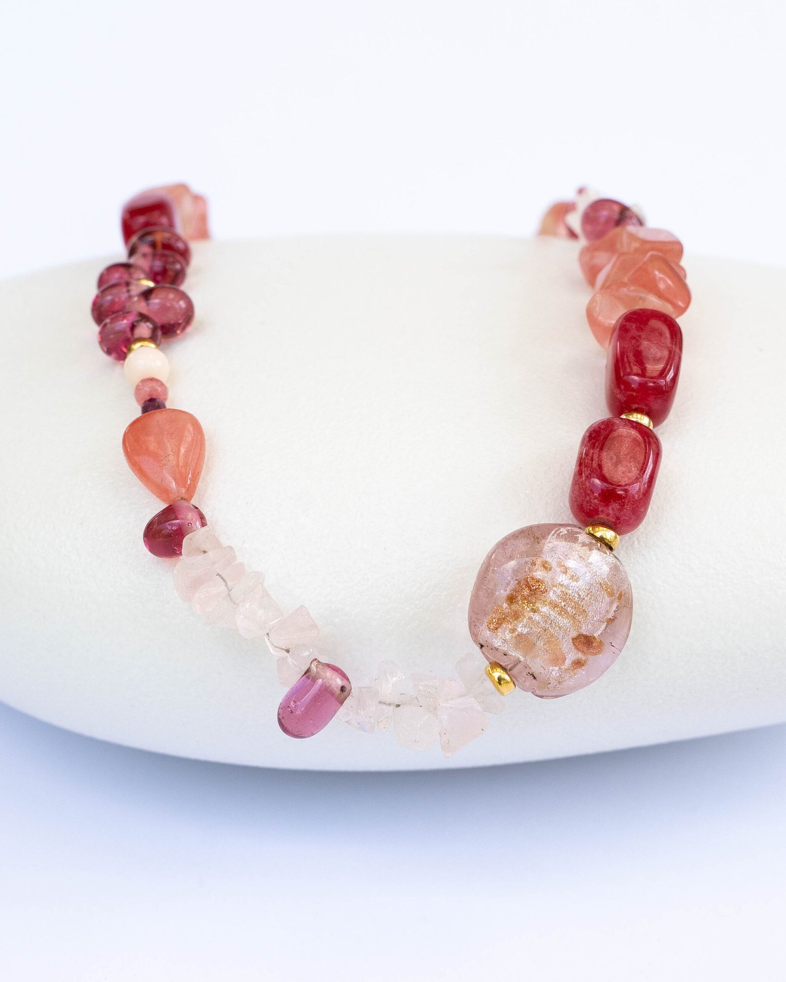 Cherry quartz, rose quartz and Murano glass necklace - Image 1