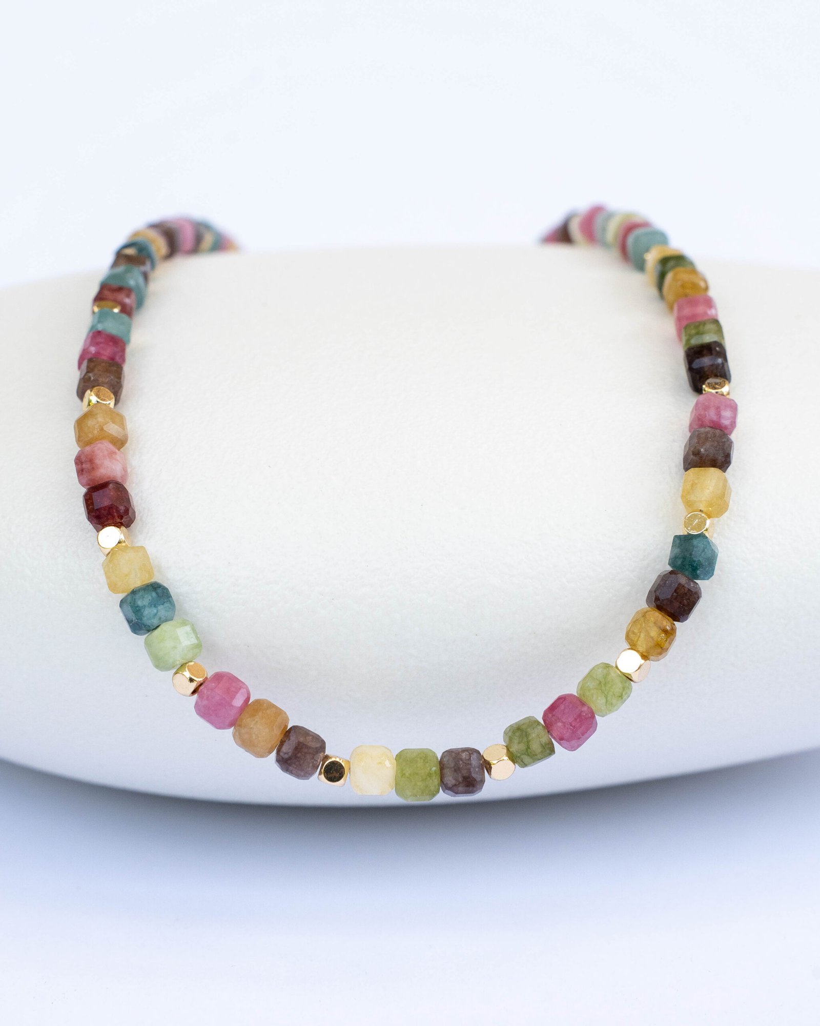 Agate necklace in various colors - Image 1