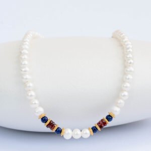Pearl necklace, lapis lazuli and garnet stones - Image 1