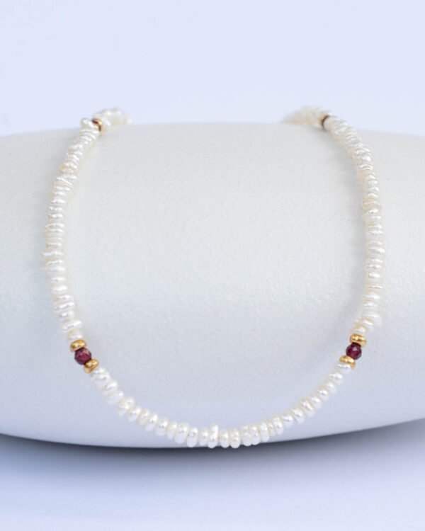 Pearl and garnet necklace