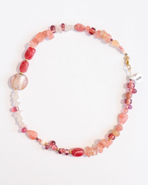 שרשרת צ׳רי קוורץ , רוז קוורץ וזכוכית מורנו