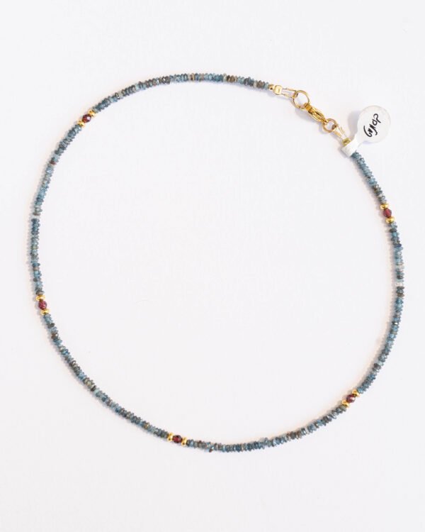 שרשרת קאייניט וגרנט