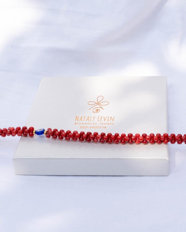 שרשרת קורל אדום עם עין טובה