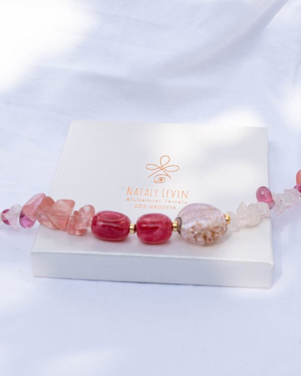 שרשרת צ׳רי קוורץ , רוז קוורץ וזכוכית מורנו