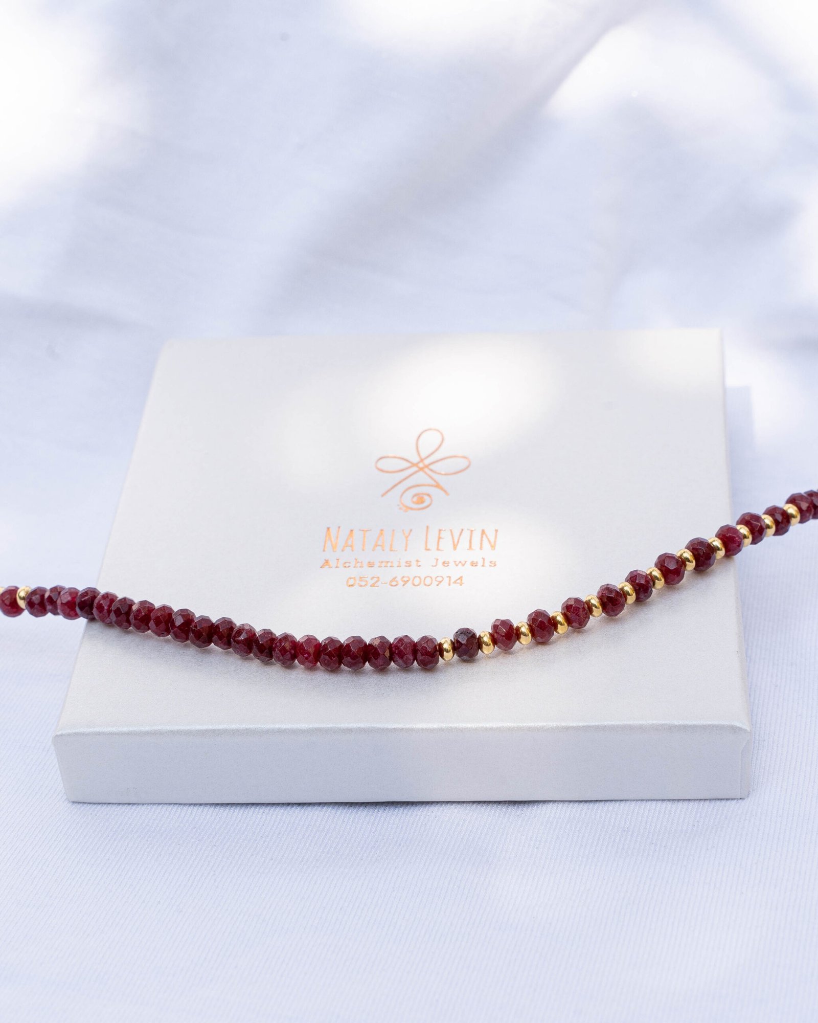 ⁦שרשרת אגת בצבע רובי⁩ – תמונה ⁦3⁩