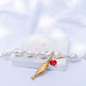 ⁦פניני בארוק ייחודיים למראה בוטיקי עם דג למזל ולב אדום מזכוכית⁩ – תמונה ⁦2⁩