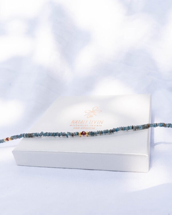 שרשרת קאייניט וגרנט