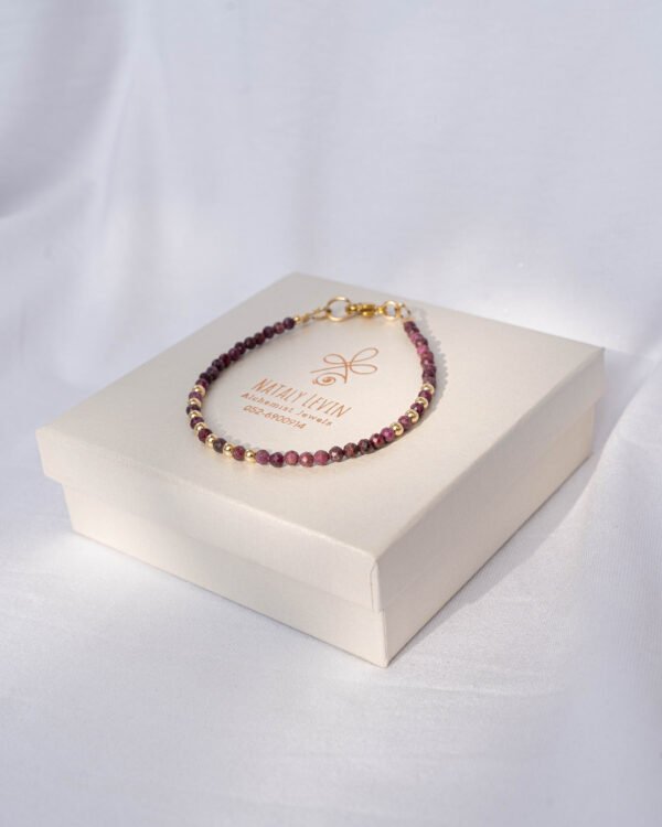 צמיד לוטוס רובי