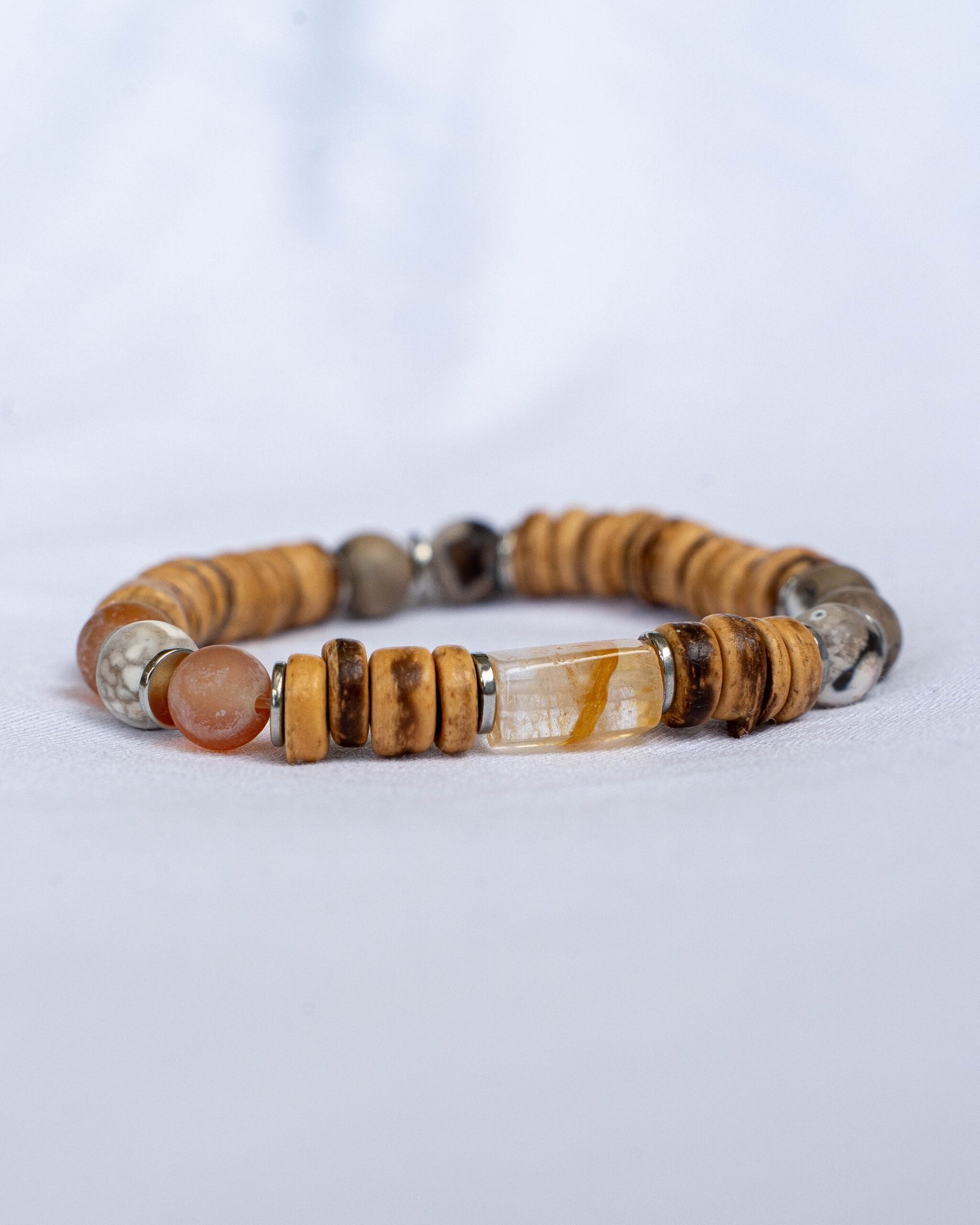 Botswana agate, wood and amber bracelet - Image 2