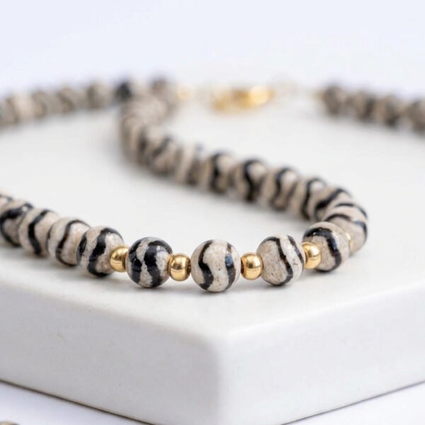 שרשרת אגת טיבטי שחור-לבן