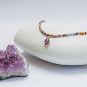 שרשרת אבני אמטיסט, סיטרין, אגת וג׳ספר תליון אמטיסט